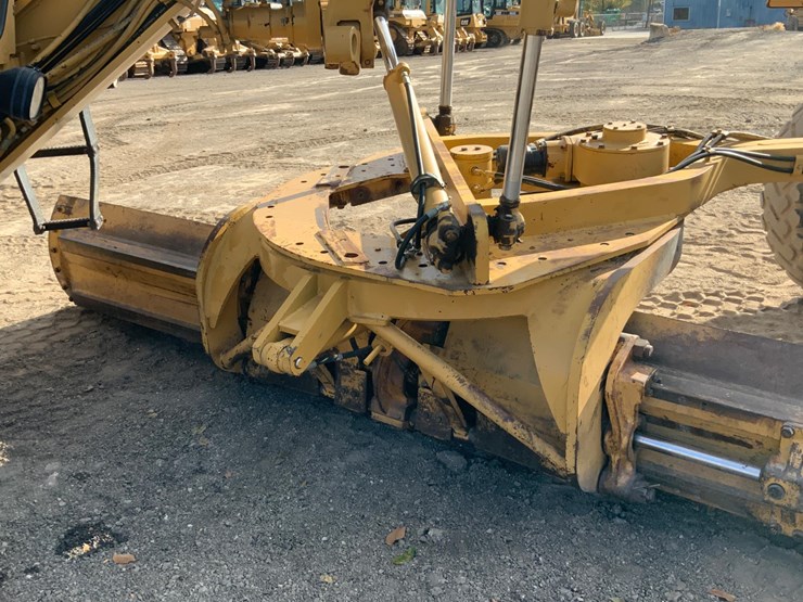 caterpillar-140h-vhp-image-13