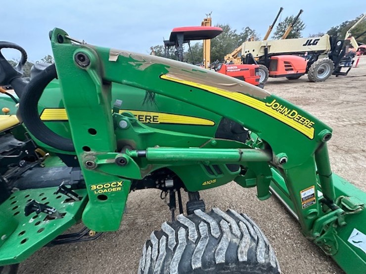 john-deere-4105-image-37