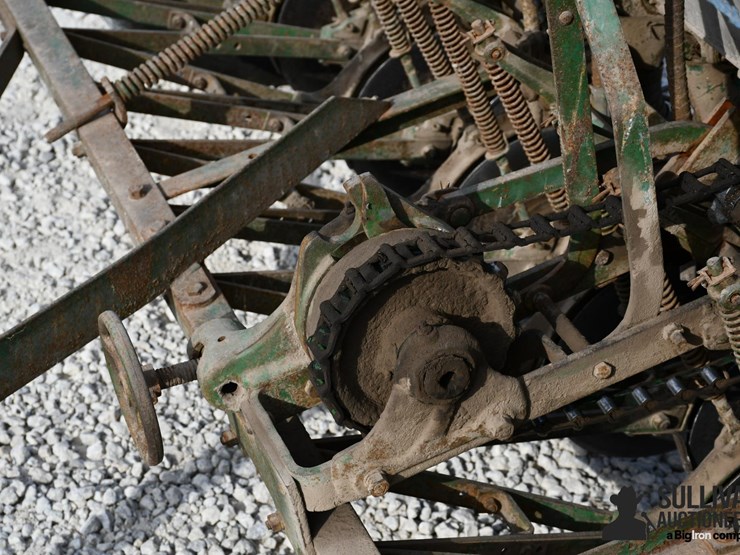 john-deere-b-image-13