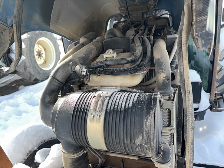 new-holland-t4020-image-13