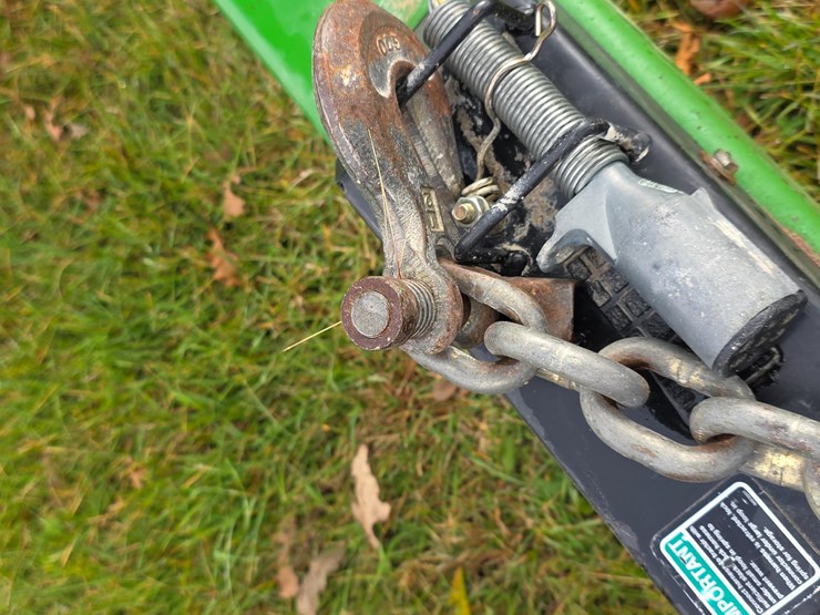 unverferth-brent-gt-644-gravity-wagon-image-11