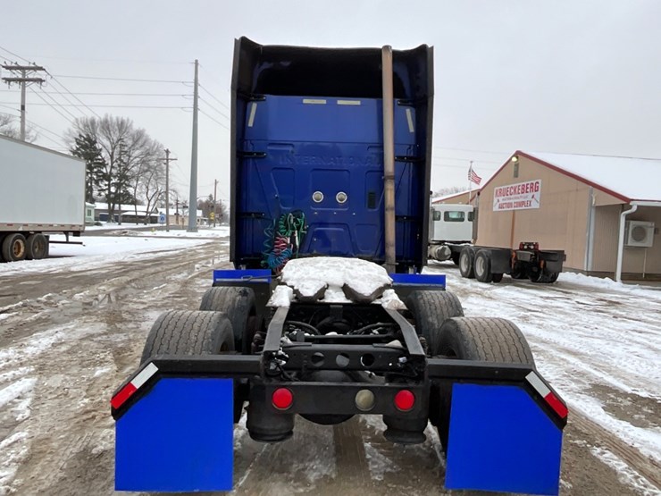 2011-international-prostar-image-10