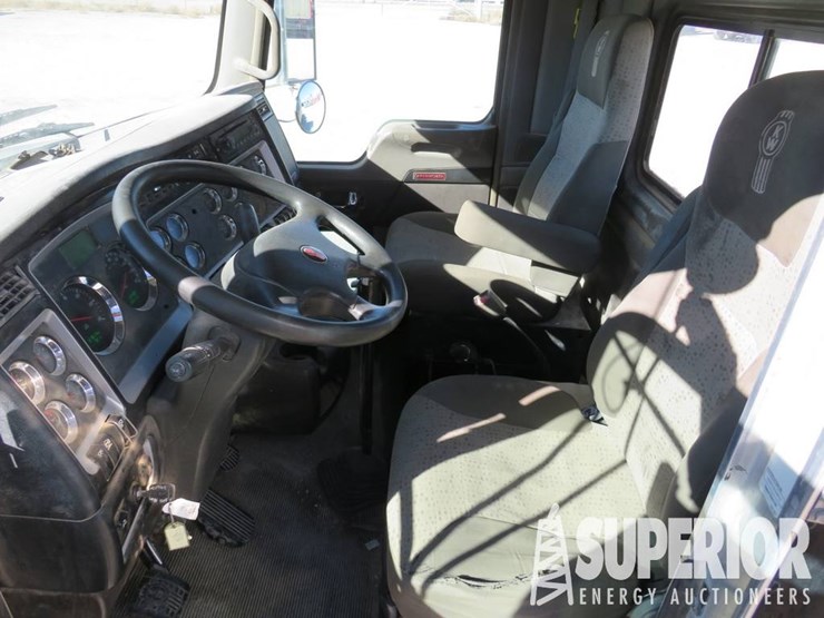 2012-kenworth-t800-image-11