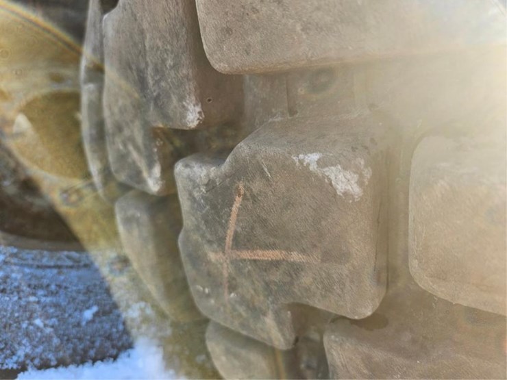 #3084-•-(3)-12-16.5tires-image-23