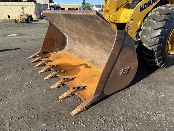 2014-komatsu-wa380-7-image-9