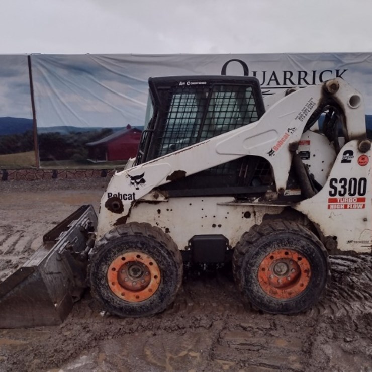 BOBCAT S300
