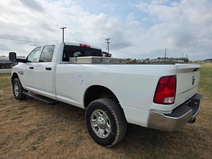 2018-dodge-2500-image-6