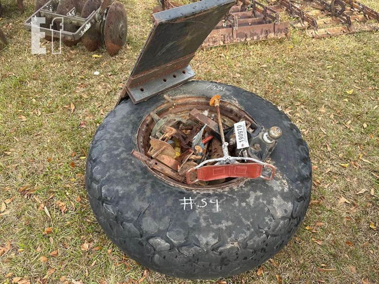 tire-&-rim,-skid-steer-plate,-misc-hitches-&-parts-image-1