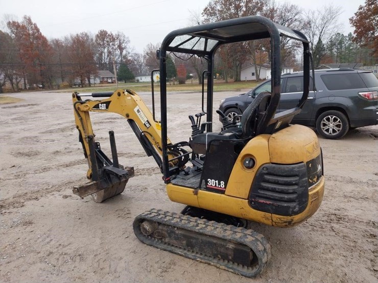 caterpillar-301.8-image-6