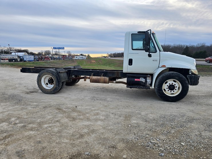 international-durastar-4300-image-16