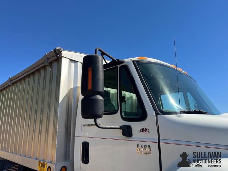 international-durastar-4400-image-14