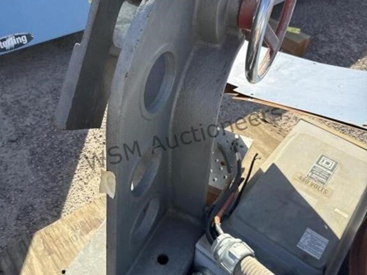 pallet-of-misc-image-9