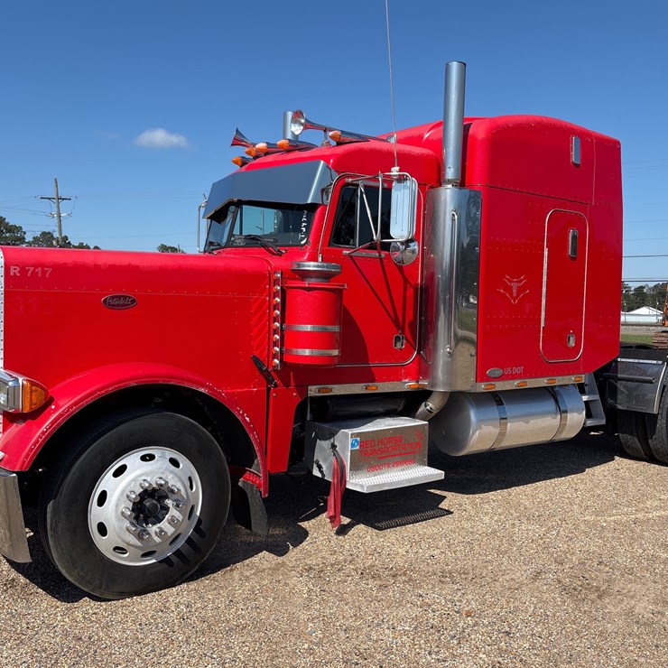 2002 PETERBILT 379
