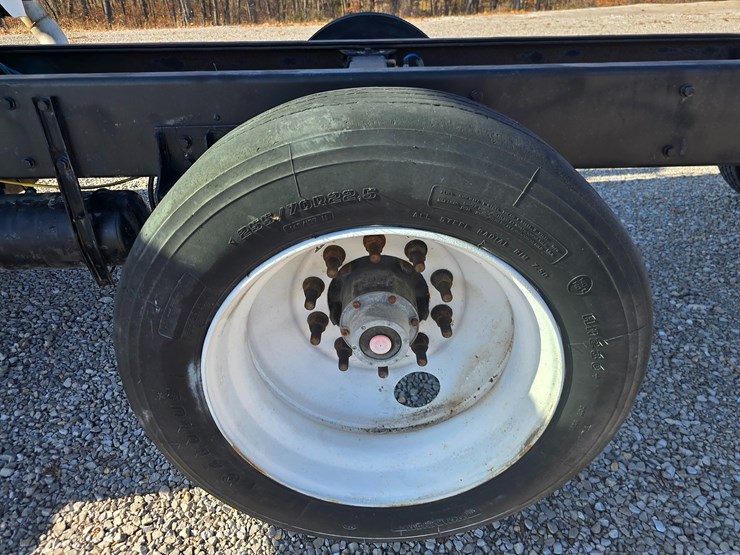 peterbilt-357-image-92