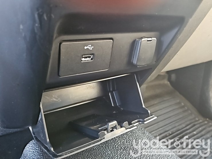 ford-f350-xl-image-46