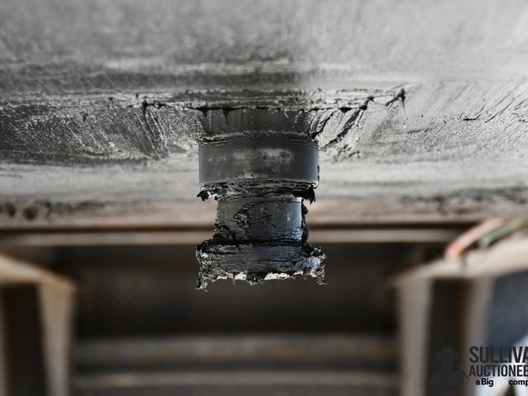 2010-hooper-42'-t/a-drop-deck-seed-tender-trailer-image-9