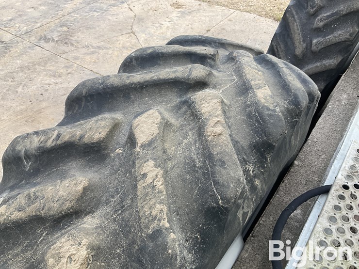 new-holland-8770-image-8