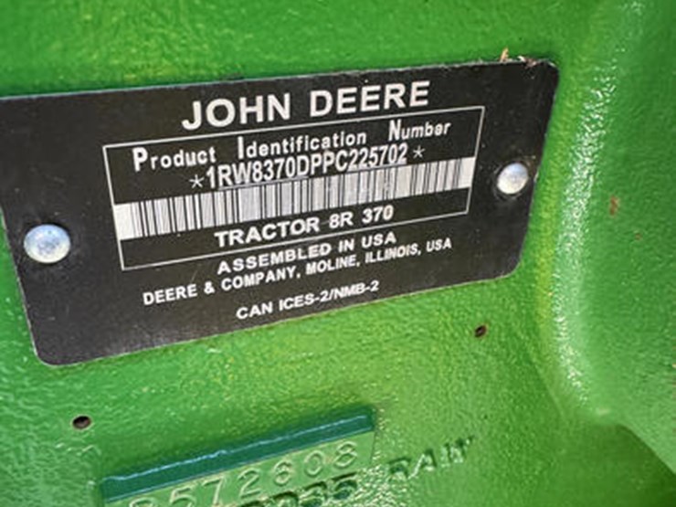 john-deere-8r-370-image-12