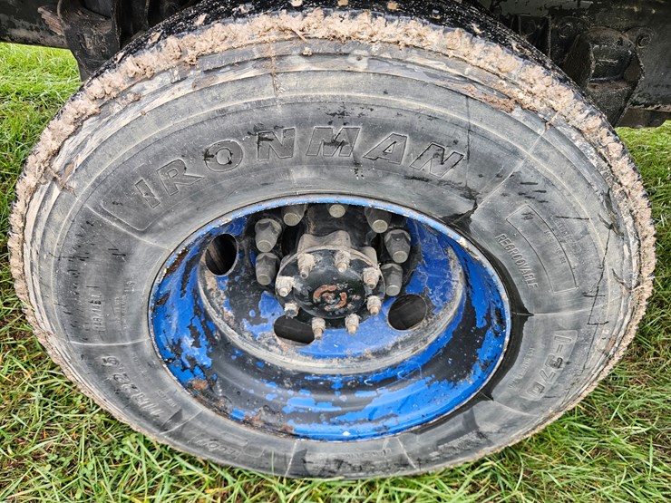 kenworth-t300-image-76