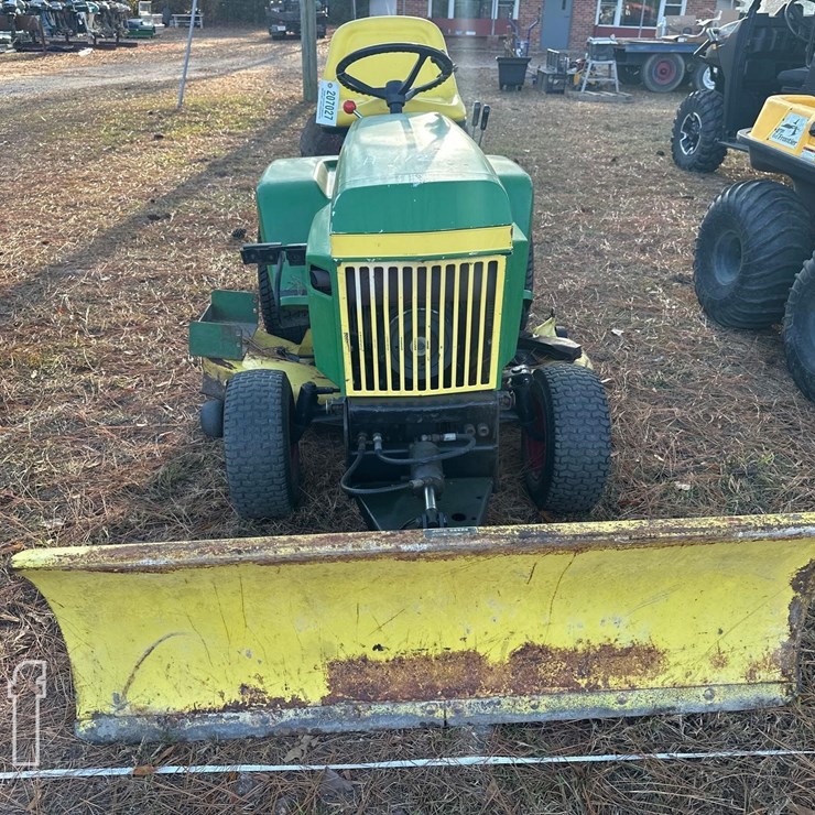 JOHN DEERE 318