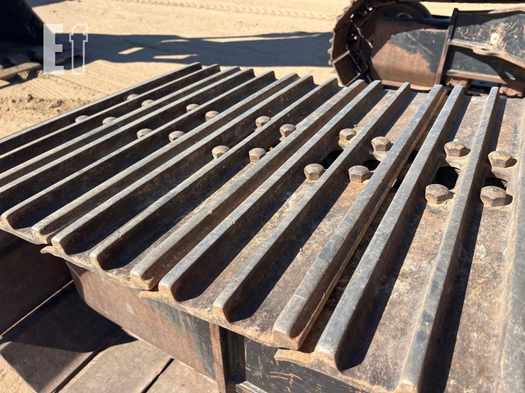 caterpillar-326fl-image-33