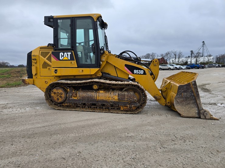 caterpillar-953d-image-40