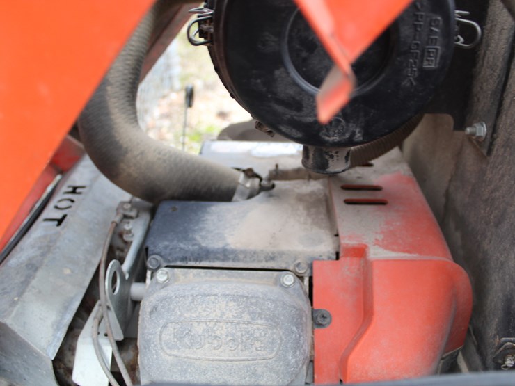 kubota-zg327-image-6