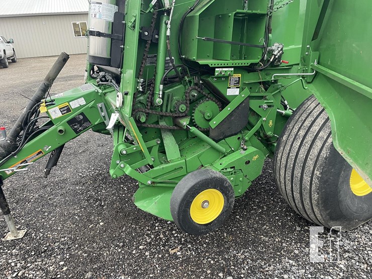 2022-john-deere-560m-image-8
