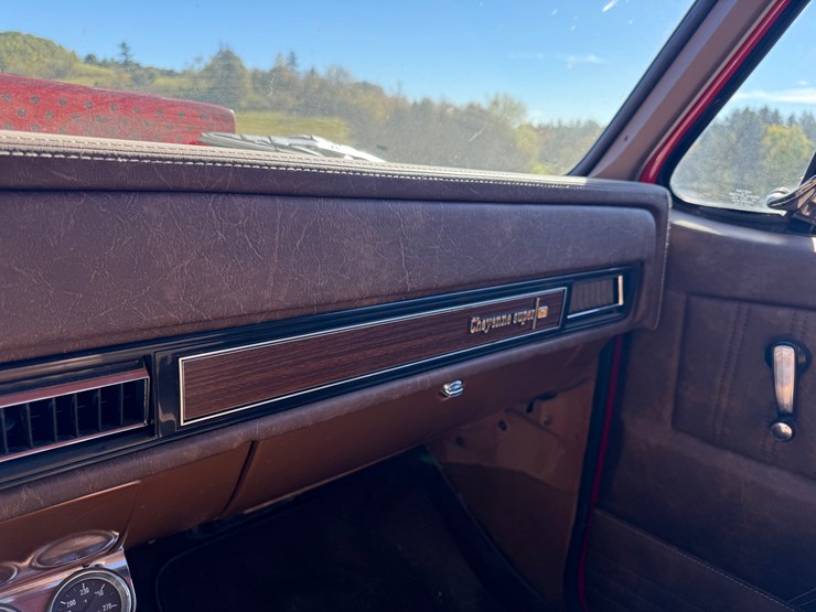 chevrolet-cheyenne-10-image-22