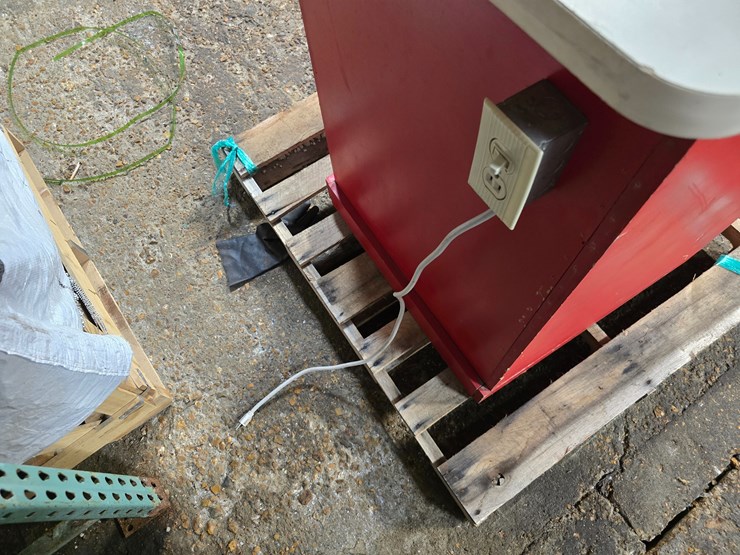 #21349-•-router-table-image-4