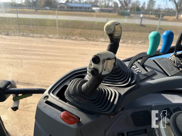 new-holland-ts115a-image-24