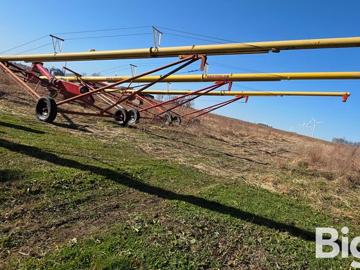 westfiels-mk-100-61-auger-w/swing-hopper-image-8