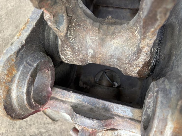 2014-takeuchi-tb290-image-14