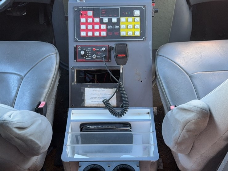 2006-ford-e450-image-13