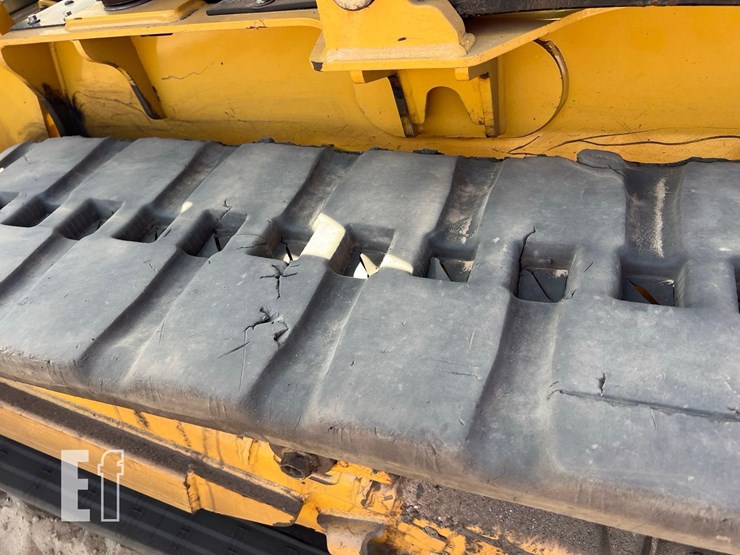 caterpillar-255-image-23