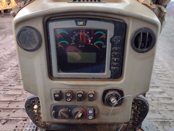 caterpillar-d6n-xl-image-5