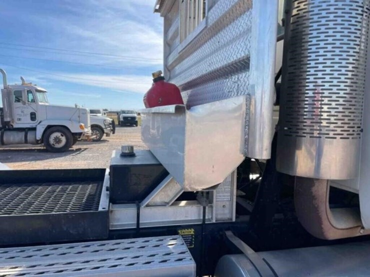 2007-mack-chn613-image-11