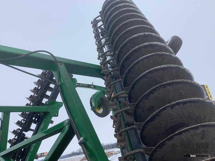 2014-john-deere-2623vt-image-20