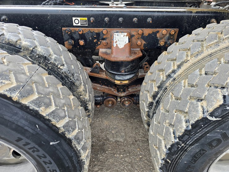 peterbilt-367-image-120