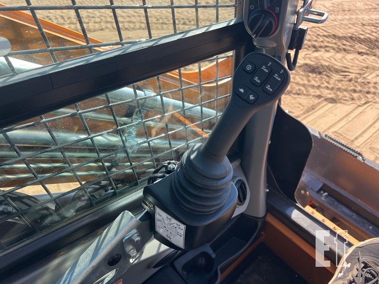 2024-case-tv620b-image-25