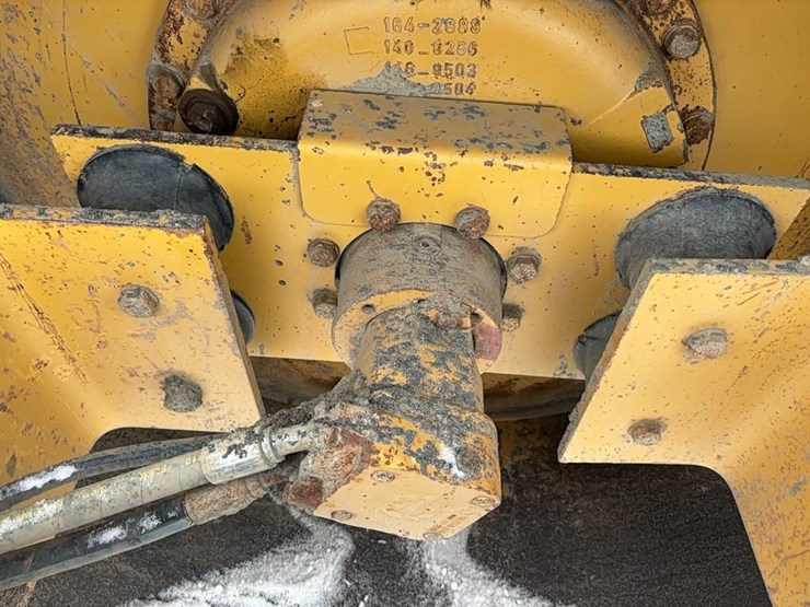 caterpillar-cs-563c-image-4