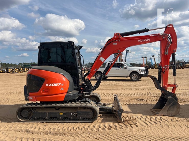 kubota-kx057-5-image-5