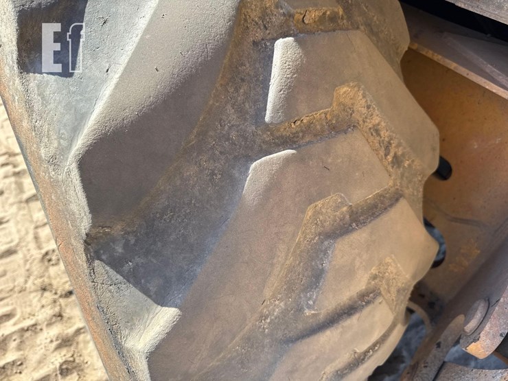 2008-deere-310sj-image-8