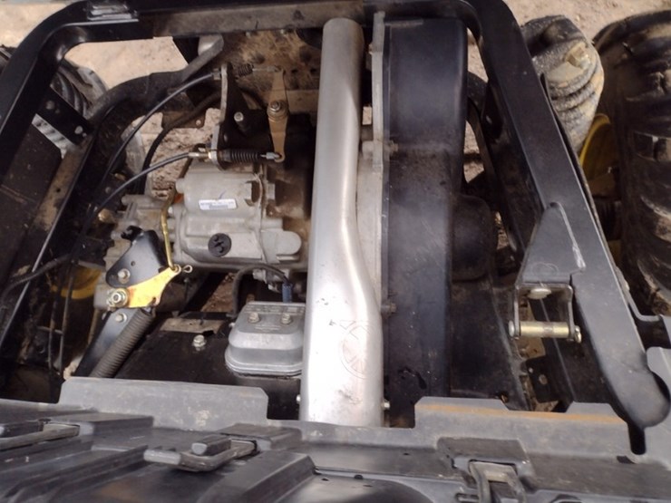 john-deere-gator-image-16