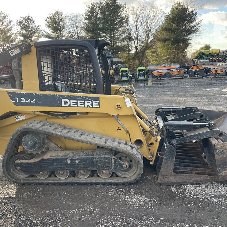 2006 DEERE CT322