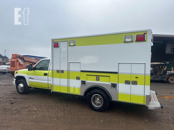 2006-gmc-sierra-3500-image-9