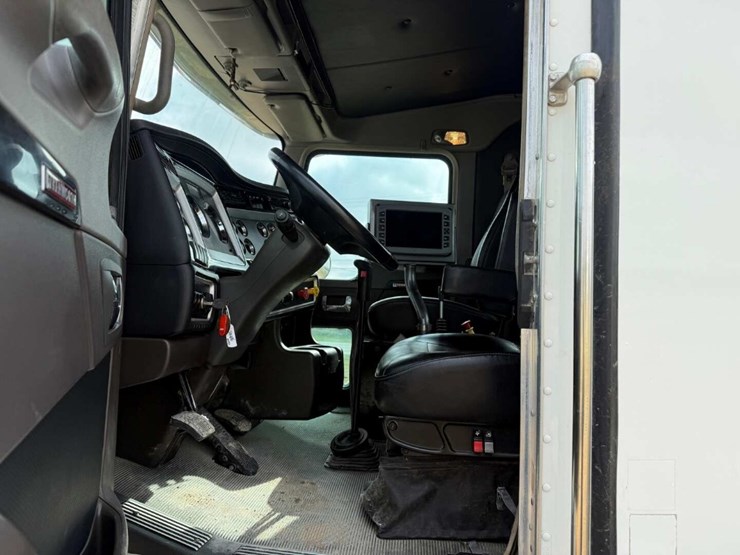 kenworth-t800-image-28