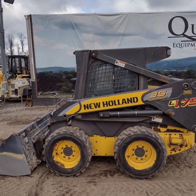 NEW HOLLAND L175