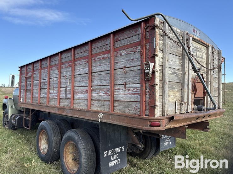 international-fleetstar-image-18