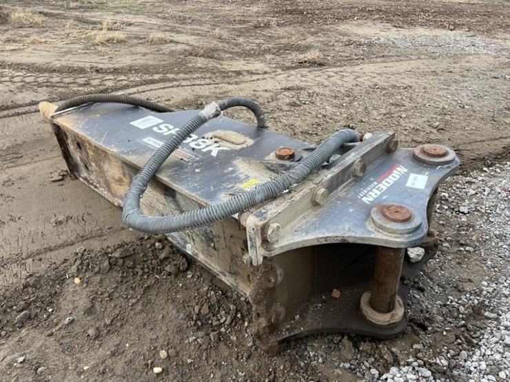 2020-paladin-sfb8k-hydraulic-breaker-image-1